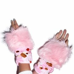 Coupon ๐ J Valentine Scarves & Gloves Cupcake Treat Gloves ๐ฅ 8 J Valentine Scarves & Gloves Cupcake Treat Gloves